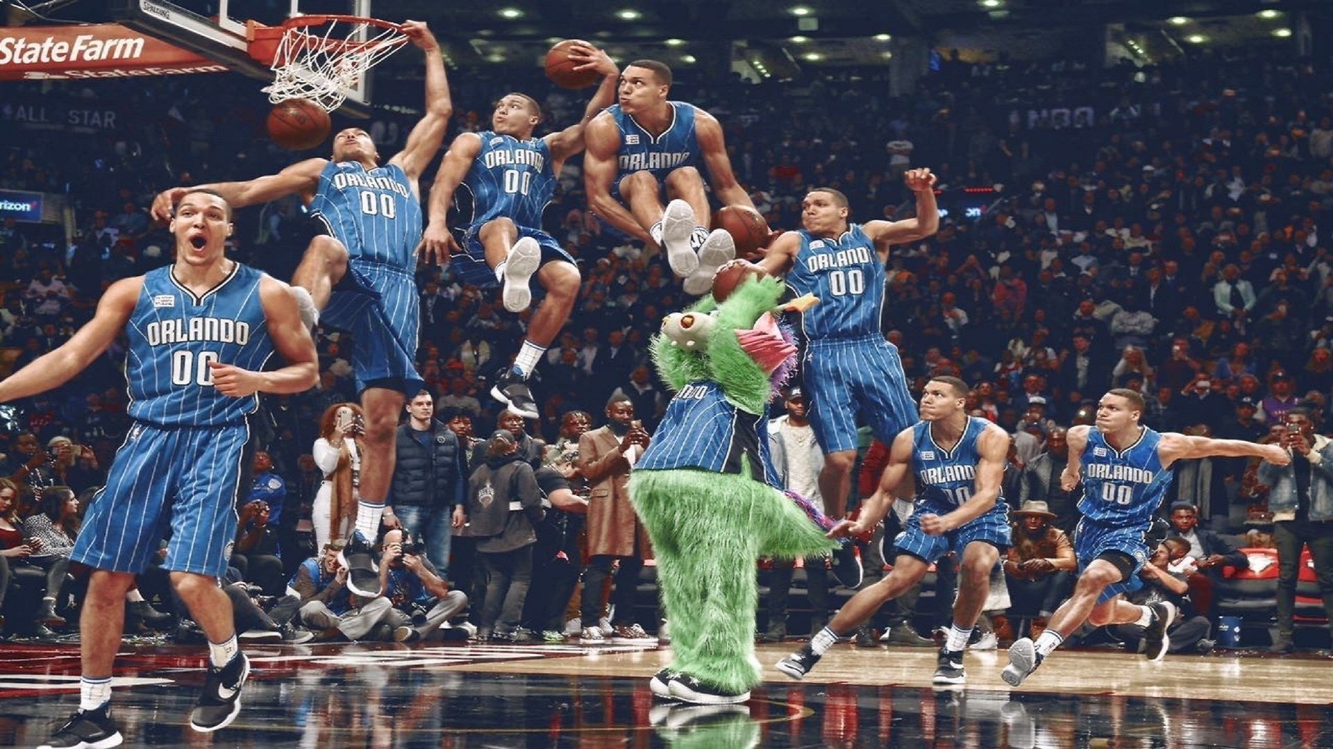 卡通IP主题滑冰日 冰场上出现整齐的角色队列